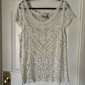 SIONI CAPRI LACE TOP
